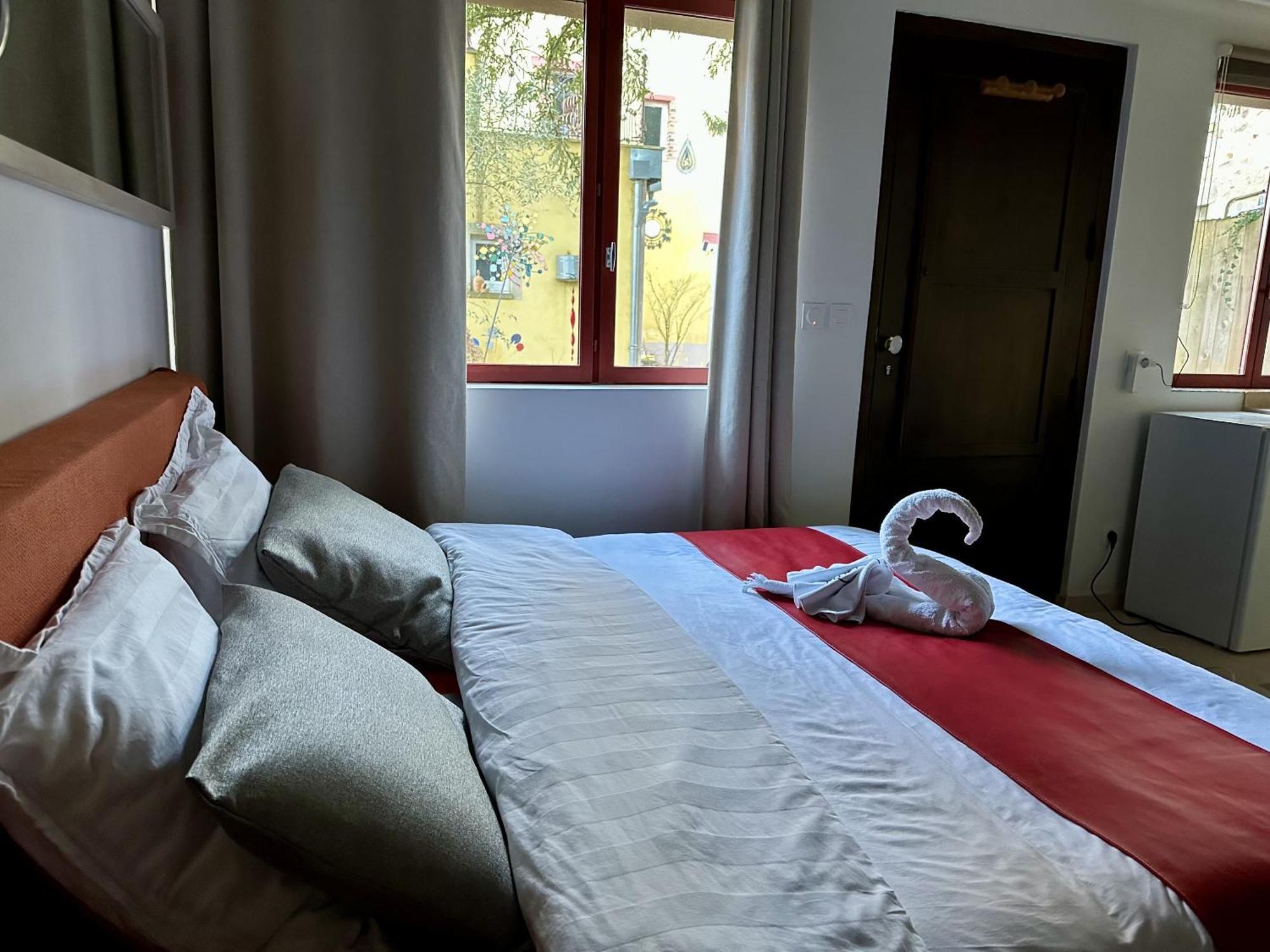 48 Urban Suites Dun-le-Palestel Værelse billede